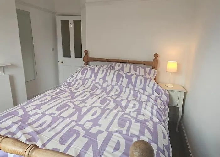 Avocet View *Sleeps 10*