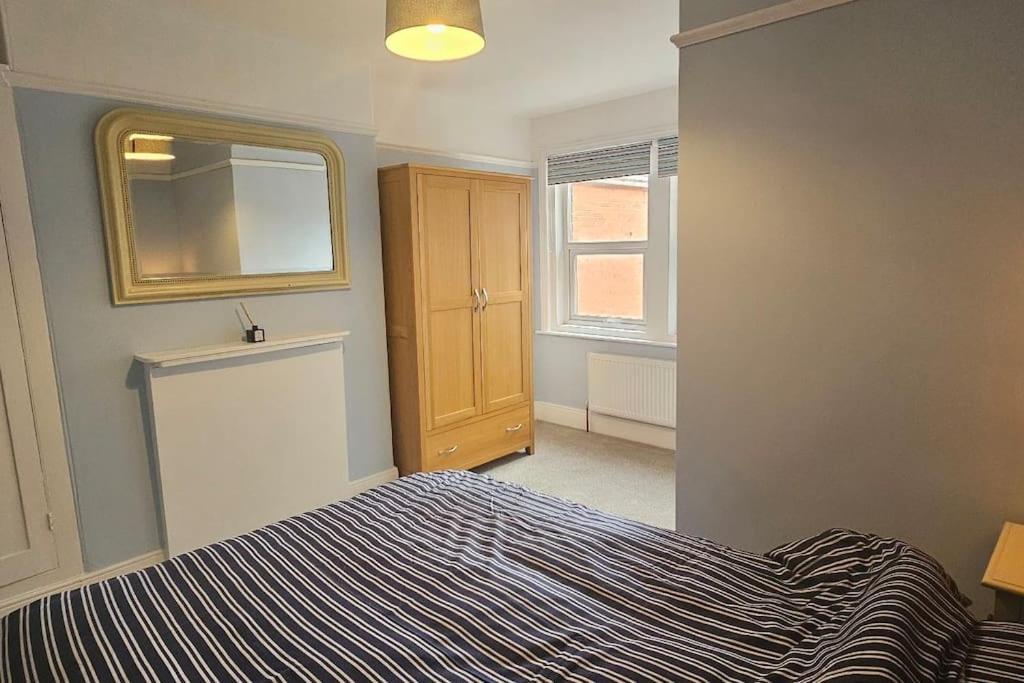 Avocet View *sleeps 10* *