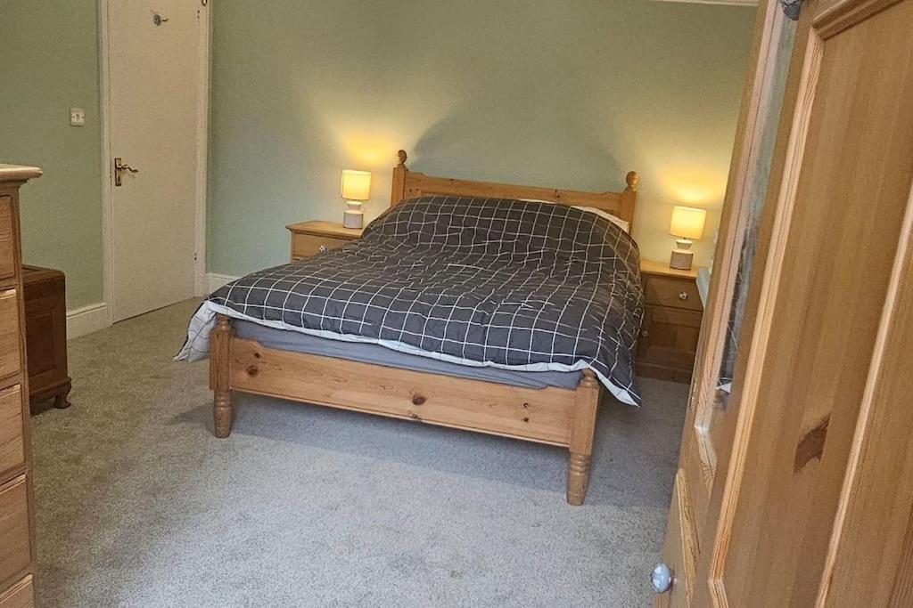 Avocet View *sleeps 10* Holiday home *