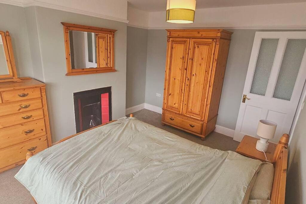Avocet View *sleeps 10* Holiday home